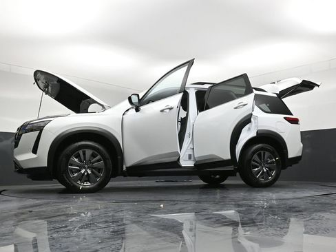 New 2026 Nissan Pathfinder SV image 40