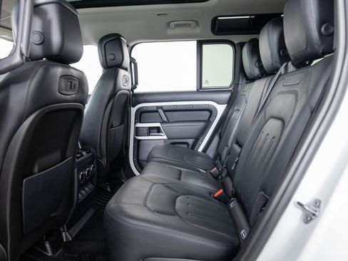 Used 2020 Land Rover Defender 110 HSE image 19