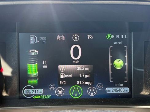Used 2013 Chevrolet Volt Premium w/ Premium Trim Package FWD image 19