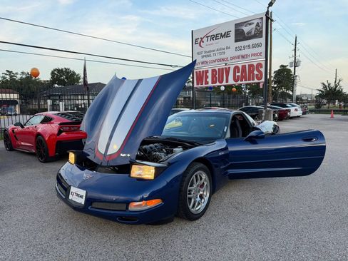 Used 2004 Chevrolet Corvette Z06 w/ Z06 Preferred Equipment Group RWD image 45