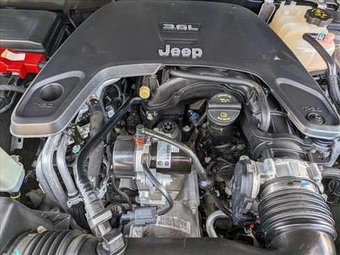 Used 2021 Jeep Wrangler Unlimited Sport image 21