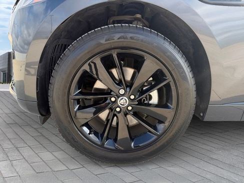 Used 2024 Jaguar F-PACE R-Dynamic S AWD/4WD image 9