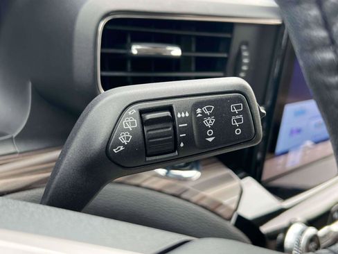 Used 2023 Ford Explorer Limited w/ Limited Technology Package AWD/4WD image 20
