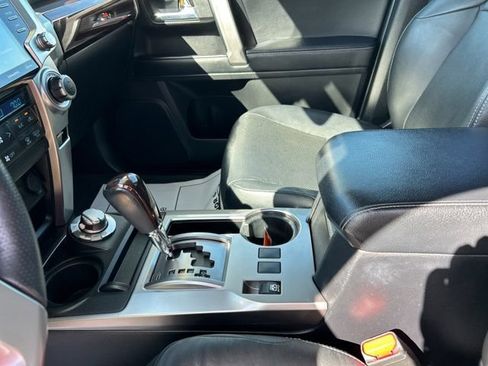 Used 2021 Toyota 4Runner Limited AWD/4WD image 31