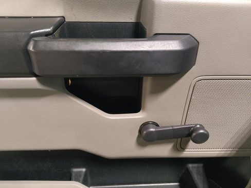 Used 2020 Ford F150 XL w/ Trailer Tow Package image 27