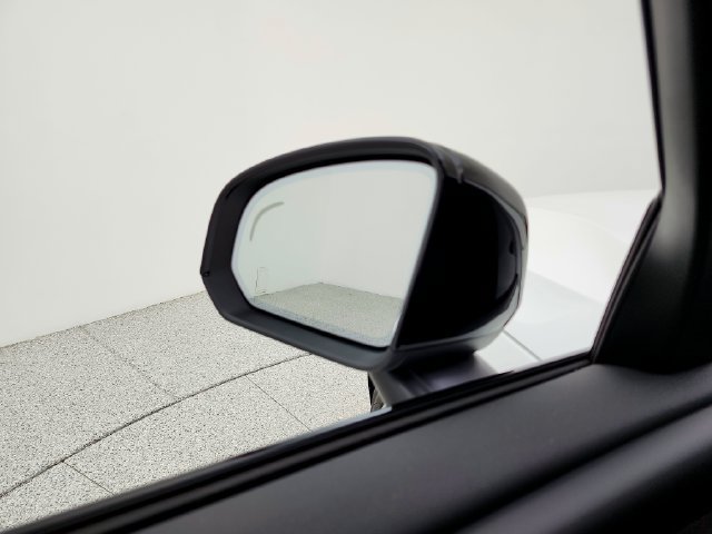 New 2026 Volvo XC40 B5 Plus w/ Protection Package Premier AWD/4WD image 23