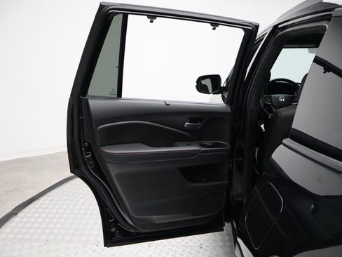 Used 2020 Honda Pilot Black Edition image 21