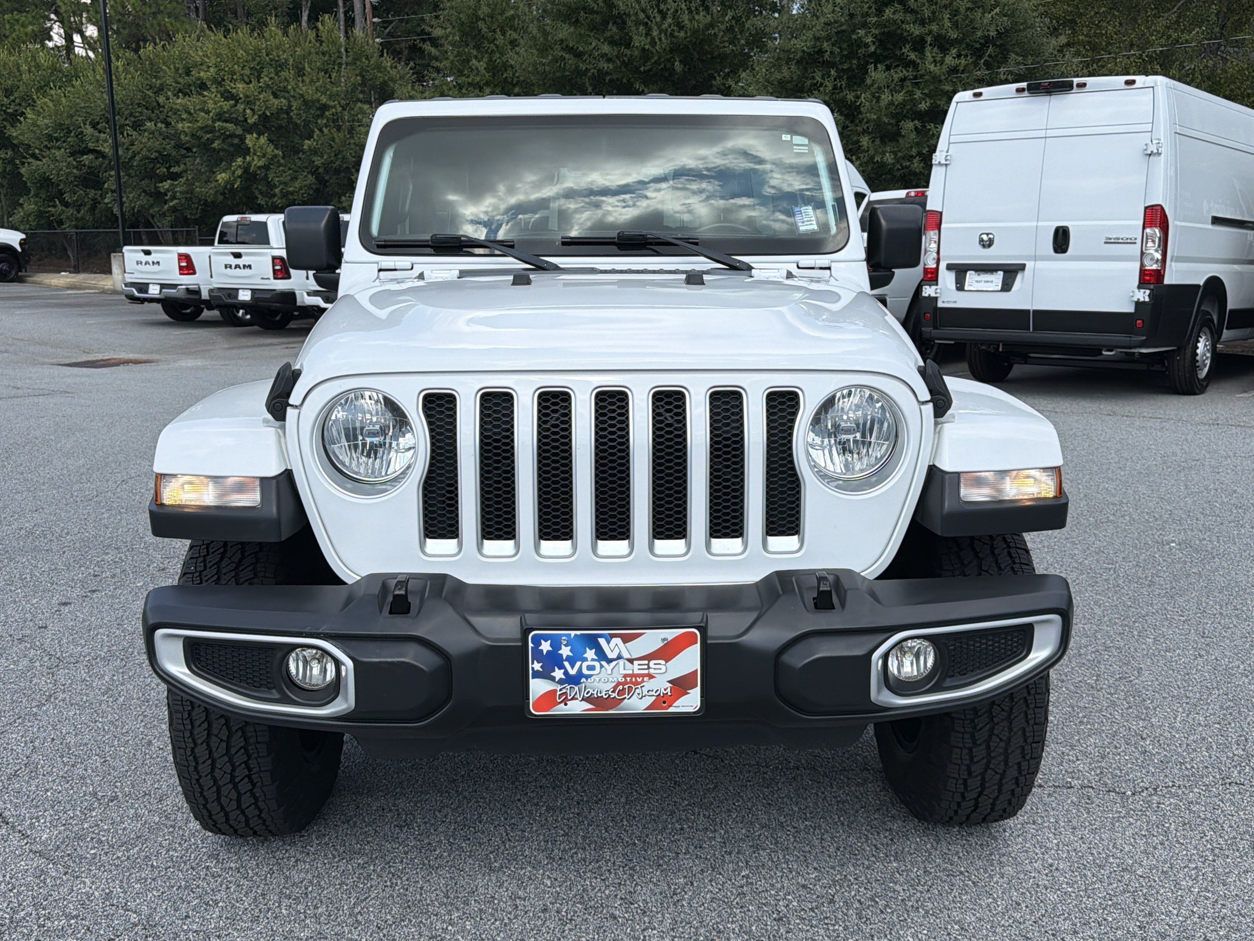 Used 2021 Jeep Wrangler Unlimited Sahara AWD/4WD image 2