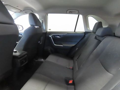 Used 2024 Toyota RAV4 XLE FWD image 15