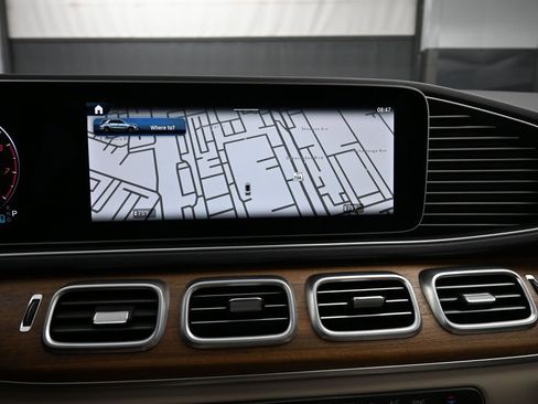Used 2025 Mercedes-Benz GLE 350 4MATIC image 10