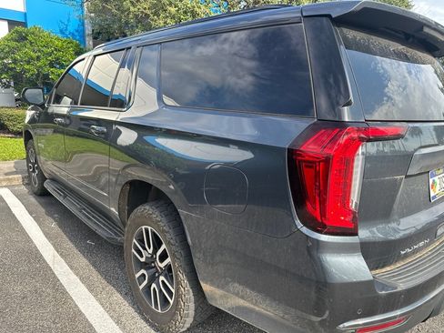 Used 2021 GMC Yukon XL AT4 w/ Rear Media and Nav Package AWD/4WD image 5