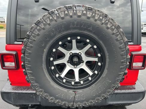 Used 2018 Jeep Wrangler Unlimited Sport S image 13