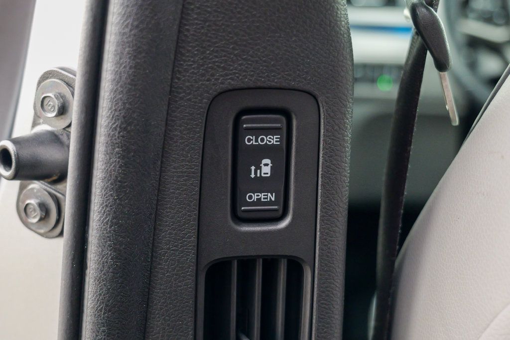 Used 2024 Honda Odyssey Elite image 31