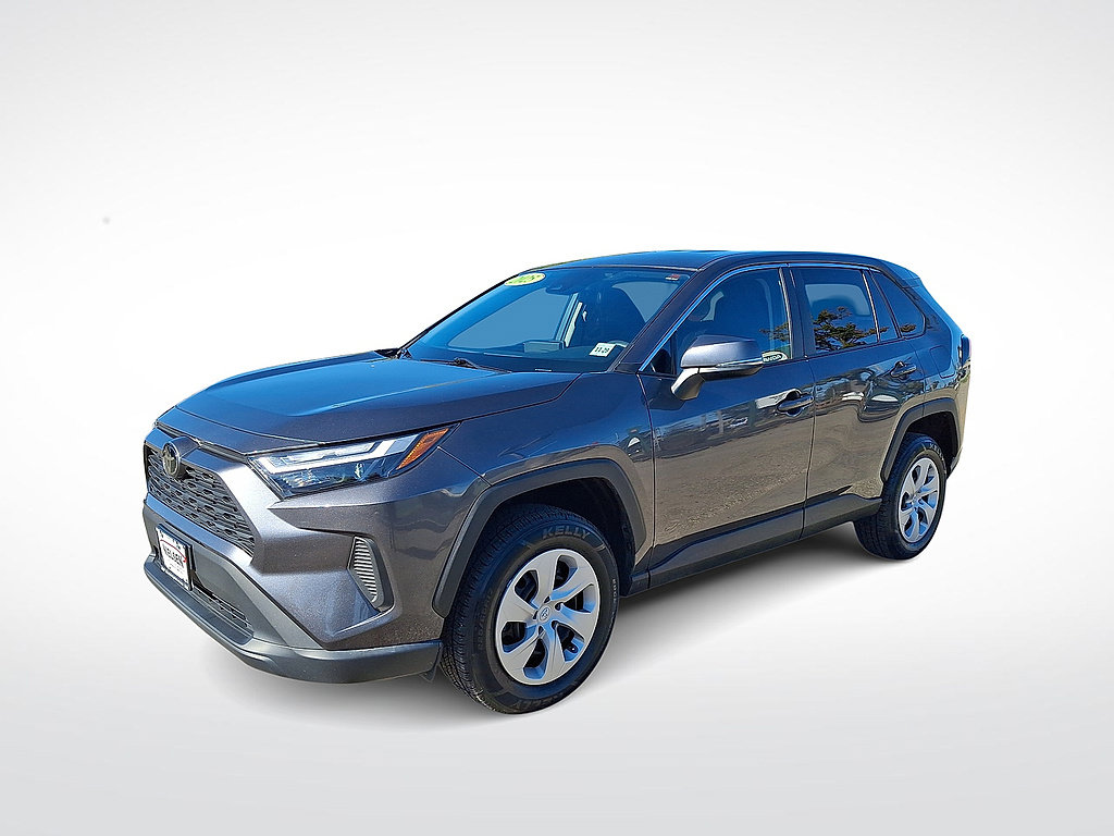 Used 2025 Toyota RAV4 LE AWD/4WD image 1