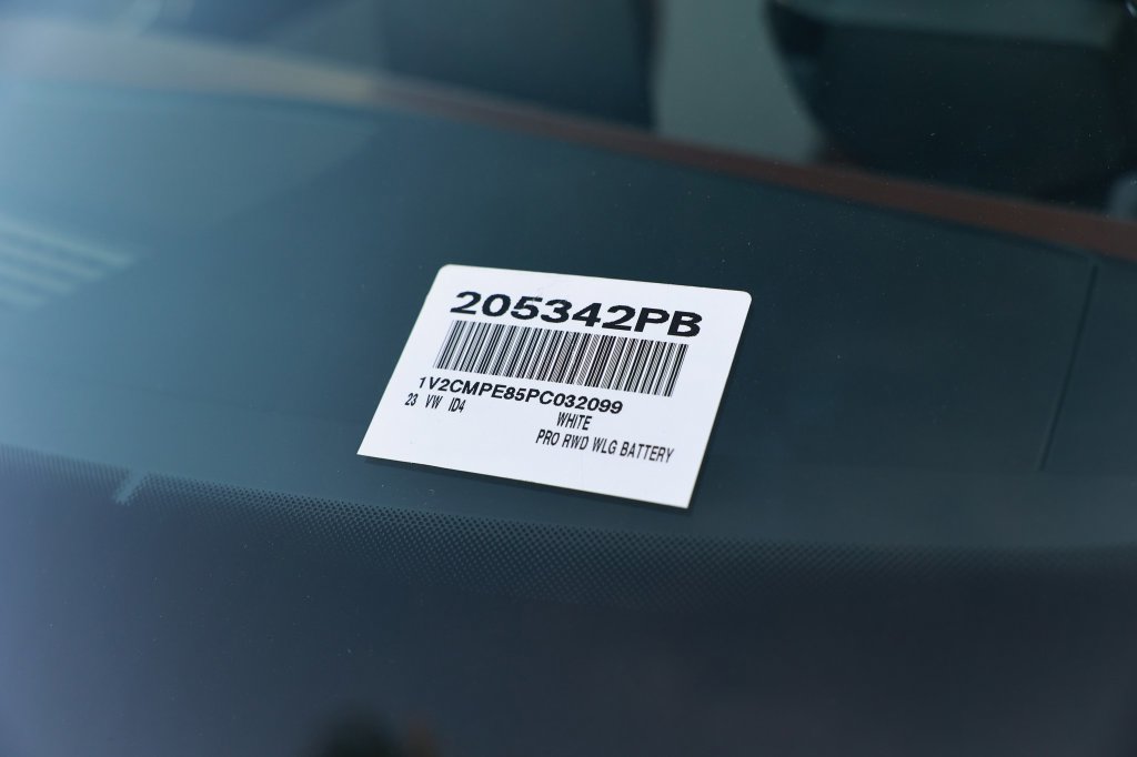 Used 2023 Volkswagen ID.4 Pro RWD image 39