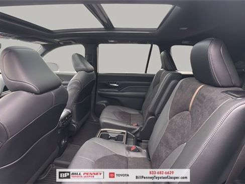 New 2026 Toyota Grand Highlander AWD Hybrid image 13