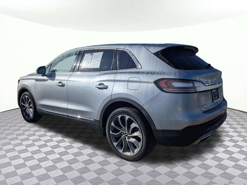 Used 2022 Lincoln Nautilus Reserve w/ Luxury Package FWD image 5