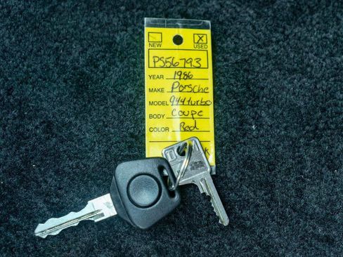 Used 1986 Porsche 944 Turbo image 96