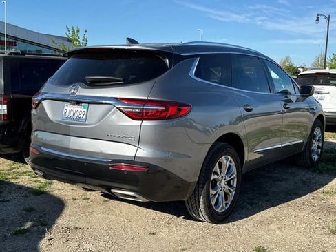 Used 2019 Buick Enclave Avenir w/ Avenir Technology Package image 5