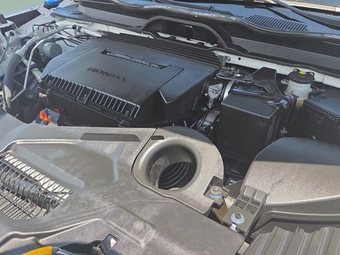 Certified 2025 Honda Pilot Touring image 20