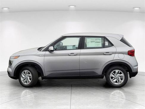 New 2026 Hyundai Venue SE image 7