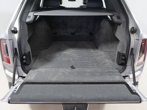 Used 2023 Rolls-Royce Cullinan AWD/4WD image 43