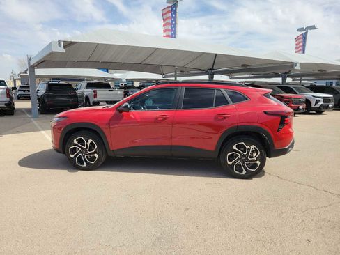 New 2026 Chevrolet Trax RS w/ Driver Confidence Package FWD image 6