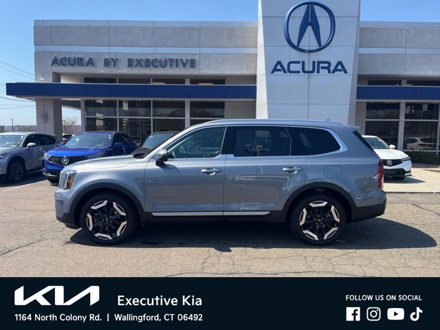 Certified 2025 Kia Telluride S AWD/4WD image 4