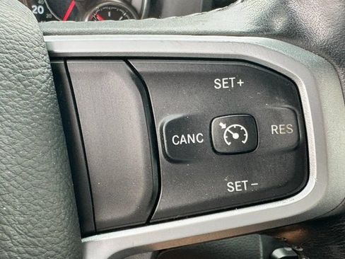 Used 2020 RAM 1500 Big Horn AWD/4WD image 19