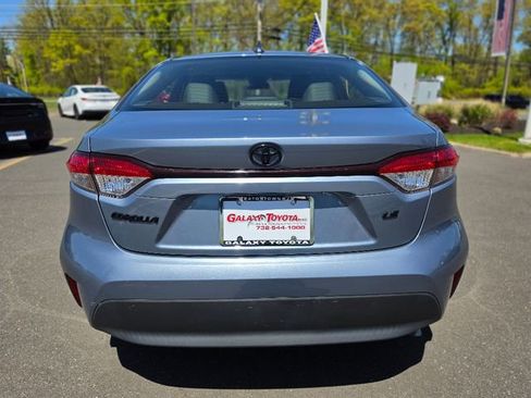 Used 2023 Toyota Corolla LE w/ Carpet Mat Package (TMS) FWD image 6