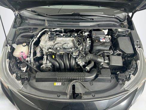 Used 2021 Toyota Corolla LE FWD image 31