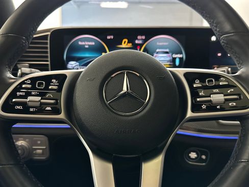 Used 2021 Mercedes-Benz GLE 580 4MATIC image 16