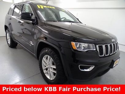 Used 2017 Jeep Grand Cherokee Laredo w/ Quick Order Package 23E