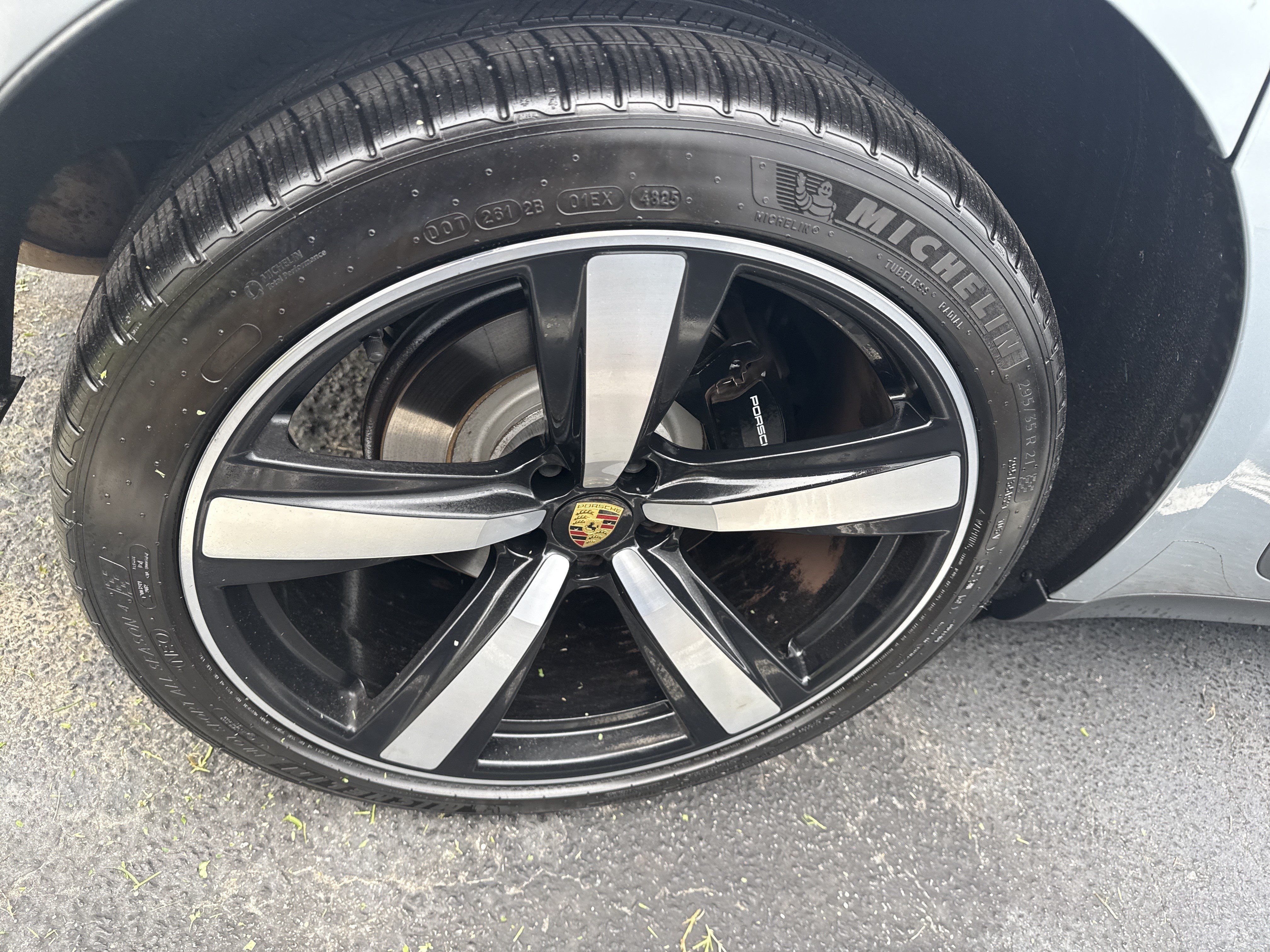 Used 2022 Porsche Macan AWD/4WD image 10