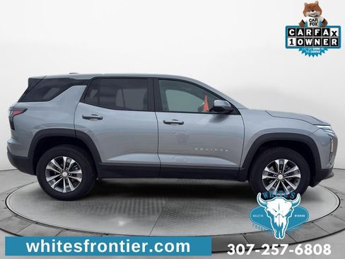 Used 2025 Chevrolet Equinox LT AWD/4WD image 4