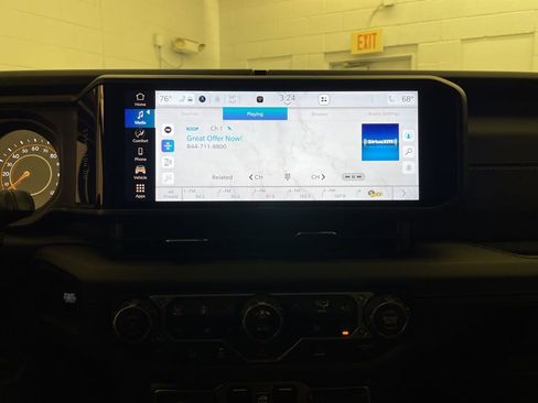 New 2026 Jeep Gladiator Mojave image 12