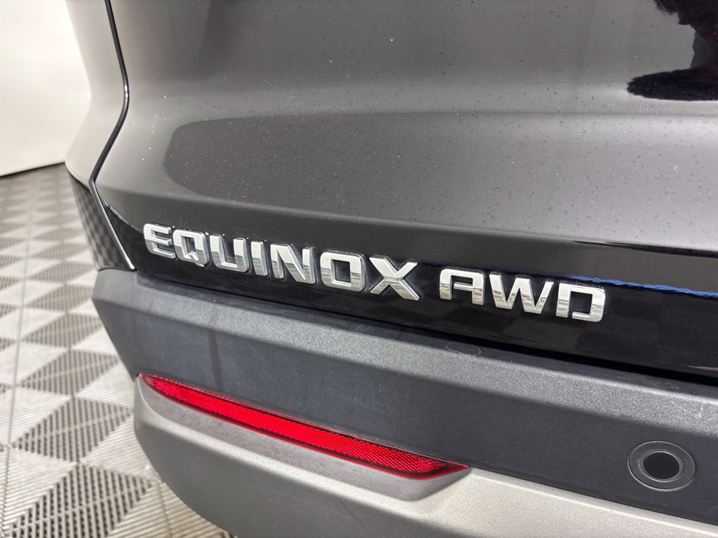 Certified 2025 Chevrolet Equinox LT w/ Convenience Package II AWD/4WD image 4