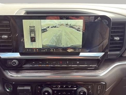 Used 2025 Chevrolet Silverado 1500 LTZ image 22