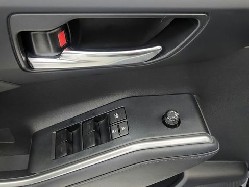 Certified 2024 Toyota Highlander XLE AWD/4WD image 33