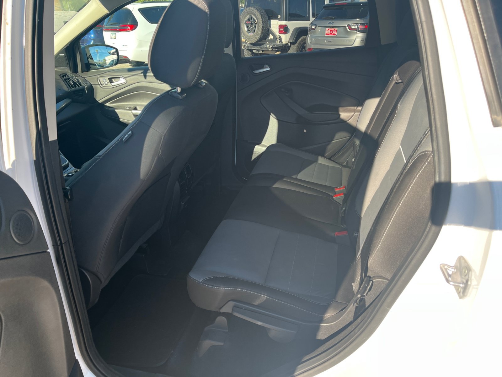 Used 2014 Ford Escape SE w/ Equipment Group 201A FWD image 28