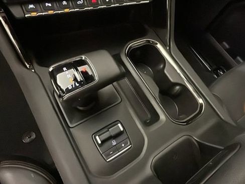 Used 2022 GMC Sierra 1500 AT4 w/ AT4 Premium Package AWD/4WD image 21
