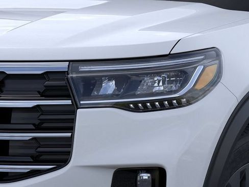 New 2026 Ford Explorer Active AWD/4WD image 17