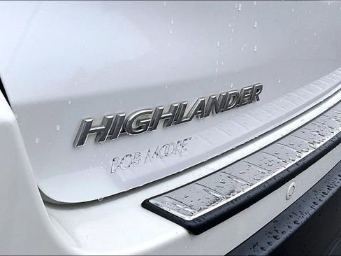 Used 2016 Toyota Highlander Limited image 8