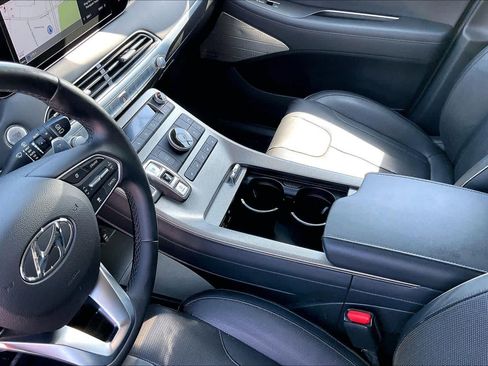 Used 2022 Hyundai Palisade Limited FWD image 17