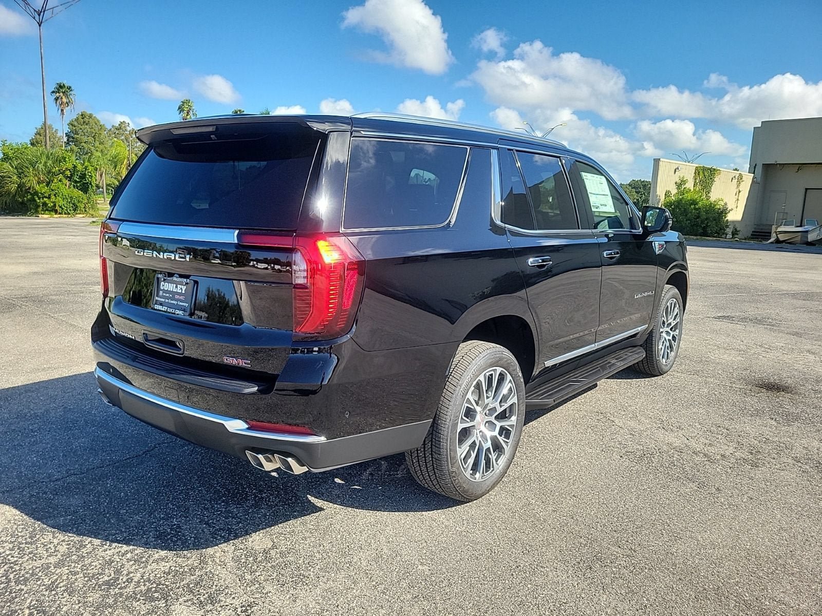 New 2026 GMC Yukon Denali RWD image 5