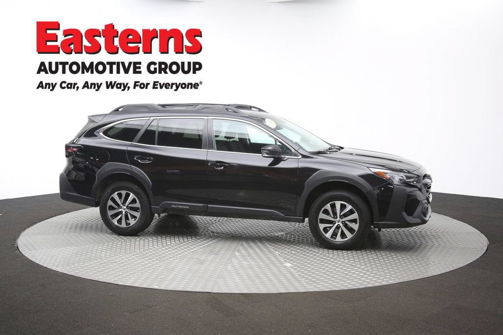 Used 2023 Subaru Outback Premium AWD/4WD image 45