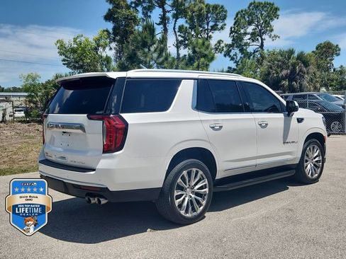 Certified 2022 GMC Yukon Denali RWD image 4