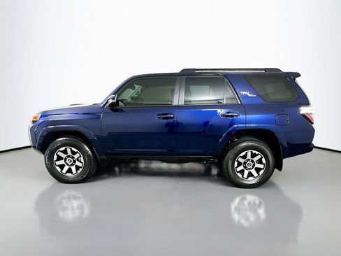 Used 2022 Toyota 4Runner TRD Off-Road Premium w/ Moonroof Package AWD/4WD image 8
