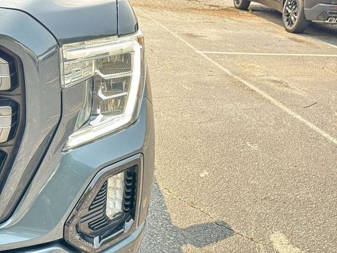 Used 2021 GMC Sierra 1500 AT4 w/ AT4 Preferred Package AWD/4WD image 10