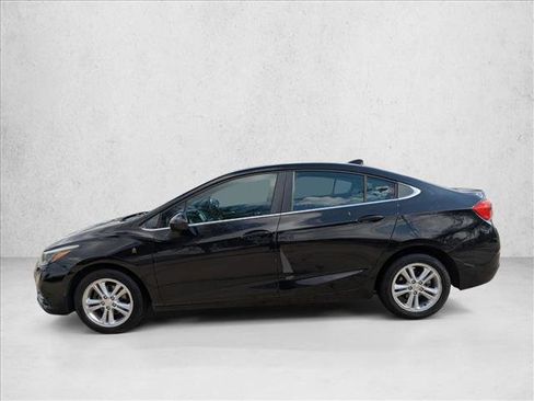 Used 2018 Chevrolet Cruze LT w/ LT Fleet Convenience Package image 9